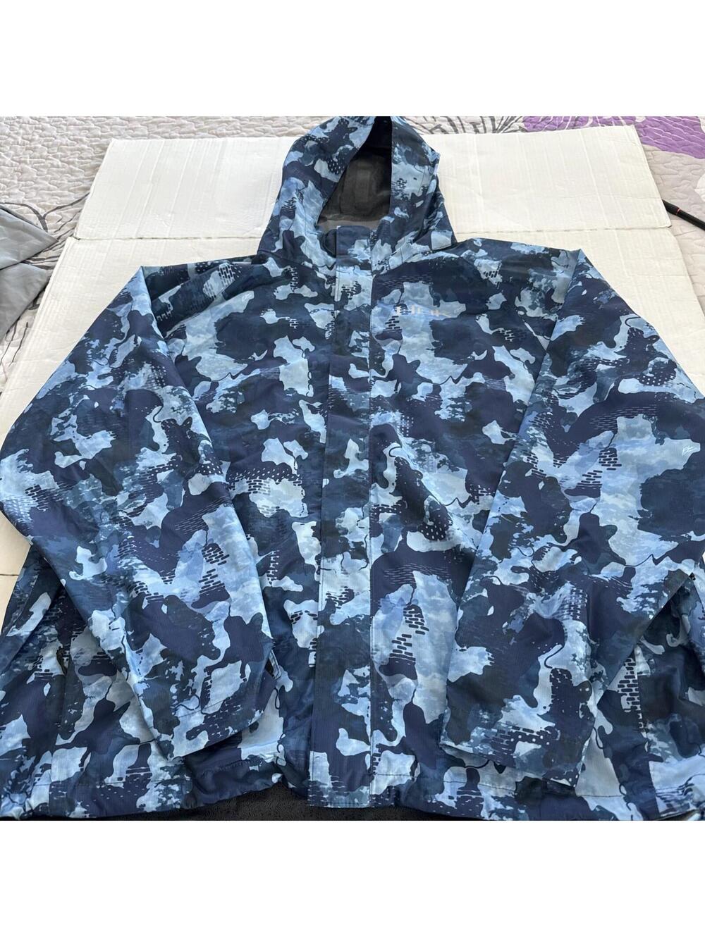 Huk Performance Fishing Mens Gunwale Camo Waterproof Rain Jacket SanSal Blue XXL